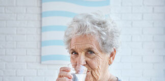 Умеренное употребление алкоголя может снизить риск деменции