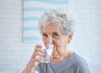 Matige alcoholconsumptie kan het risico op dementie verminderen