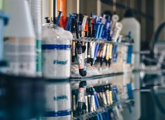 Odontoiatria: lo iodio povidone (PVP-I) previene e tratta le prime fasi del COVID-19 Odontoiatria: lo iodio povidone (PVP-I) previene e tratta le prime fasi del COVID-19