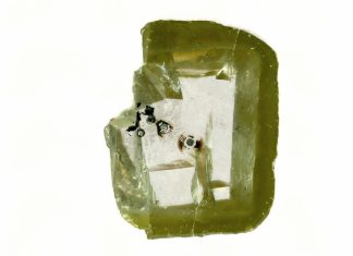 Descoberta de Mineral Interior da Terra, Davemaoita (CaSiO3-perovskita) na superfície da Terra Interior Earth Mineral, Davemaoite CaSiO3-perovskite Earth’s surface