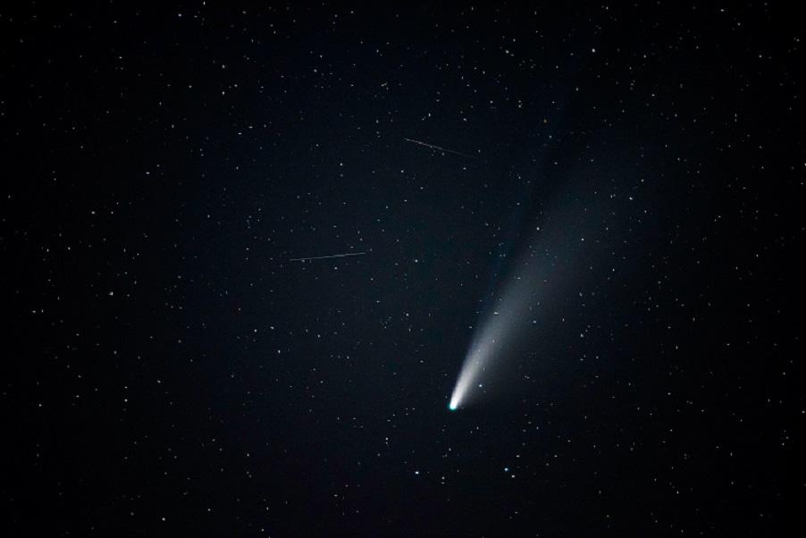 La comète Leonard (C/2021 A1) pourrait devenir visible à l'œil nu