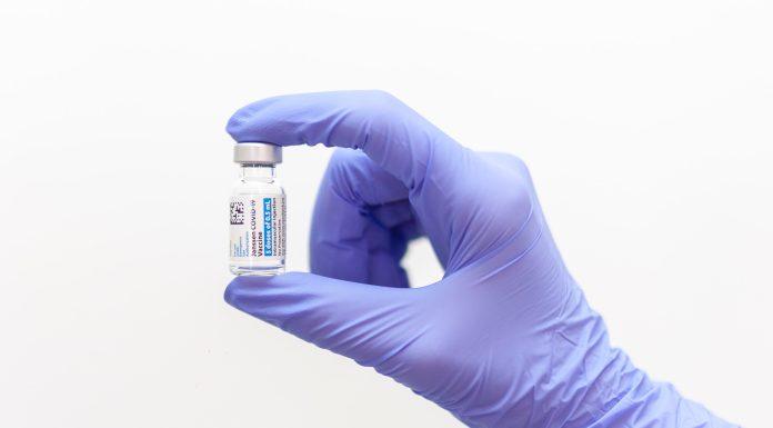 OMS Vaccino Janssen Ad26.COV2.S COVID-19 monodose