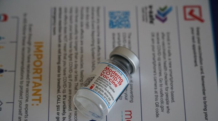 Spikevax bivalentā oriģinālā/Omicron pastiprinātāja vakcīna: pirmā divvērtīgā Covid-19 vakcīna saņem MHRA apstiprinājumu