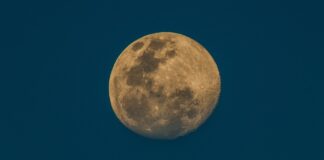 Ατμόσφαιρα της Σελήνης: Η ιονόσφαιρα έχει υψηλή πυκνότητα πλάσματος