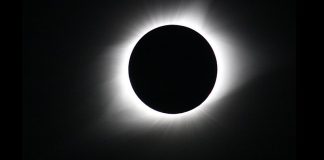 उत्तरी अमेरिका में पूर्ण सूर्य ग्रहण